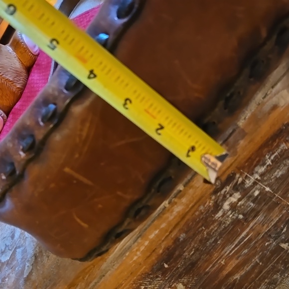 VINTAGE 60s Boho Hand tooled Cowhide Leather Shoulder bag - Picture 14 of 16